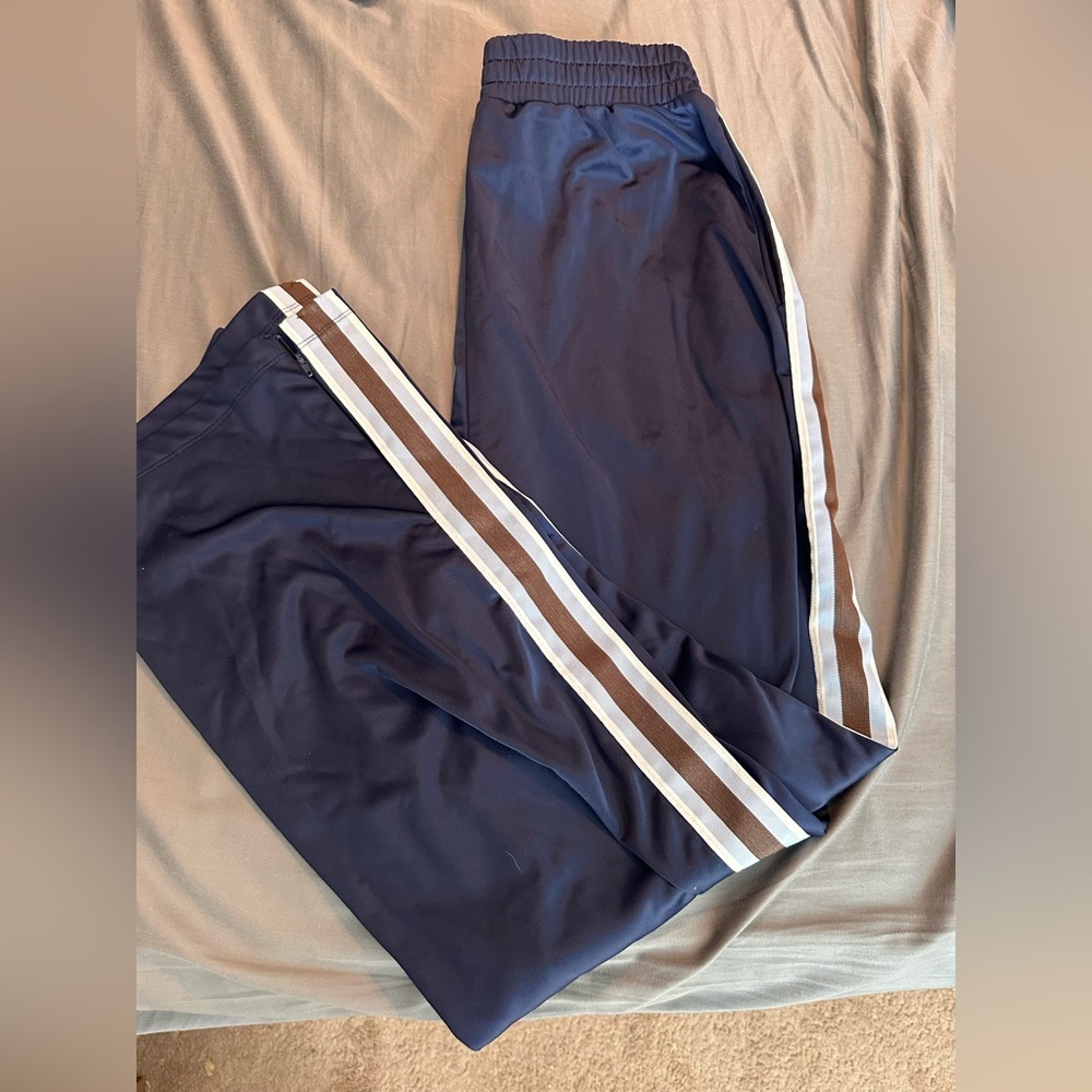 H&M, Des Sports, track pants